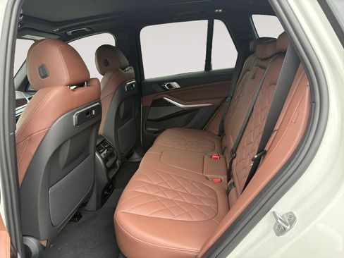 New 2026 BMW X5 xDrive40i w/ Premium Package AWD/4WD image 13