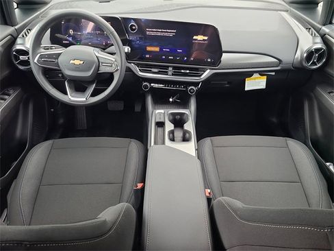 New 2026 Chevrolet Equinox EV LT image 15