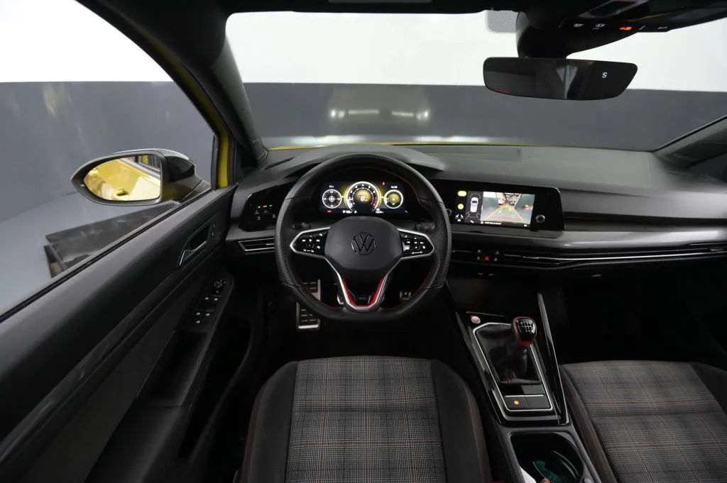 Used 2023 Volkswagen GTI 40th Anniversary Edition FWD image 39