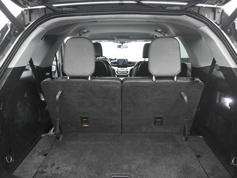 Certified 2020 Ford Explorer XLT w/ Equipment Group 202A image 23