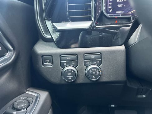 Used 2023 GMC Sierra 1500 Elevation AWD/4WD image 14