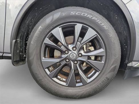 Used 2018 Nissan Murano SV w/ Premium Package FWD image 23