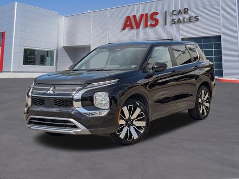 Used 2025 Mitsubishi Outlander SE FWD image 1
