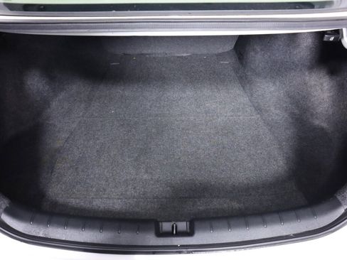 Used 2017 Honda Accord LX image 29