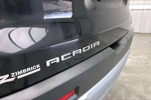 Certified 2023 GMC Acadia SLT w/ Trailering Package AWD/4WD image 9