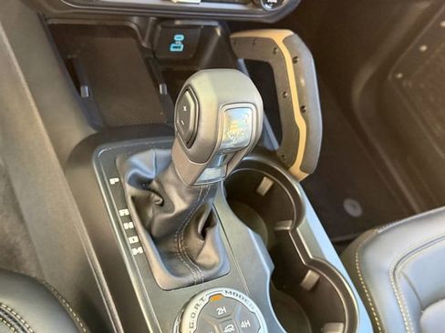 Certified 2025 Ford Bronco Badlands AWD/4WD image 21