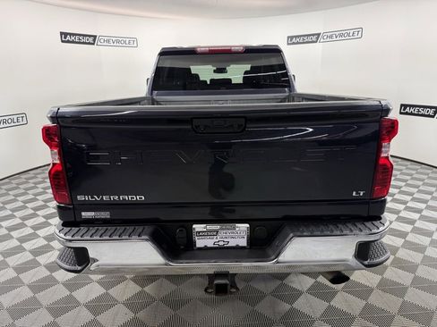 Used 2024 Chevrolet Silverado 2500 LT w/ Convenience Package image 5