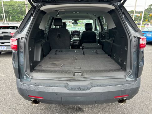 Used 2020 Chevrolet Traverse LT FWD image 28