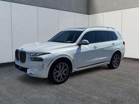 Used 2025 BMW X7 xDrive40i AWD/4WD image 1