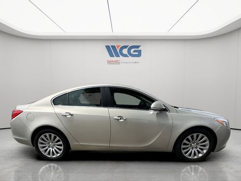 Used 2013 Buick Regal Premium FWD image 3