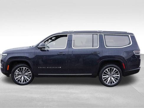 Used 2024 Jeep Grand Wagoneer Series III AWD/4WD image 9