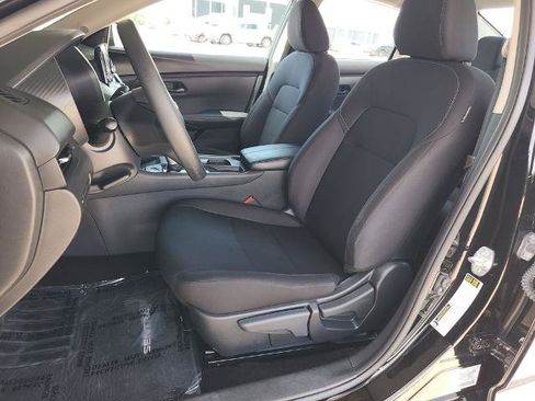 Certified 2025 Nissan Sentra S FWD image 13
