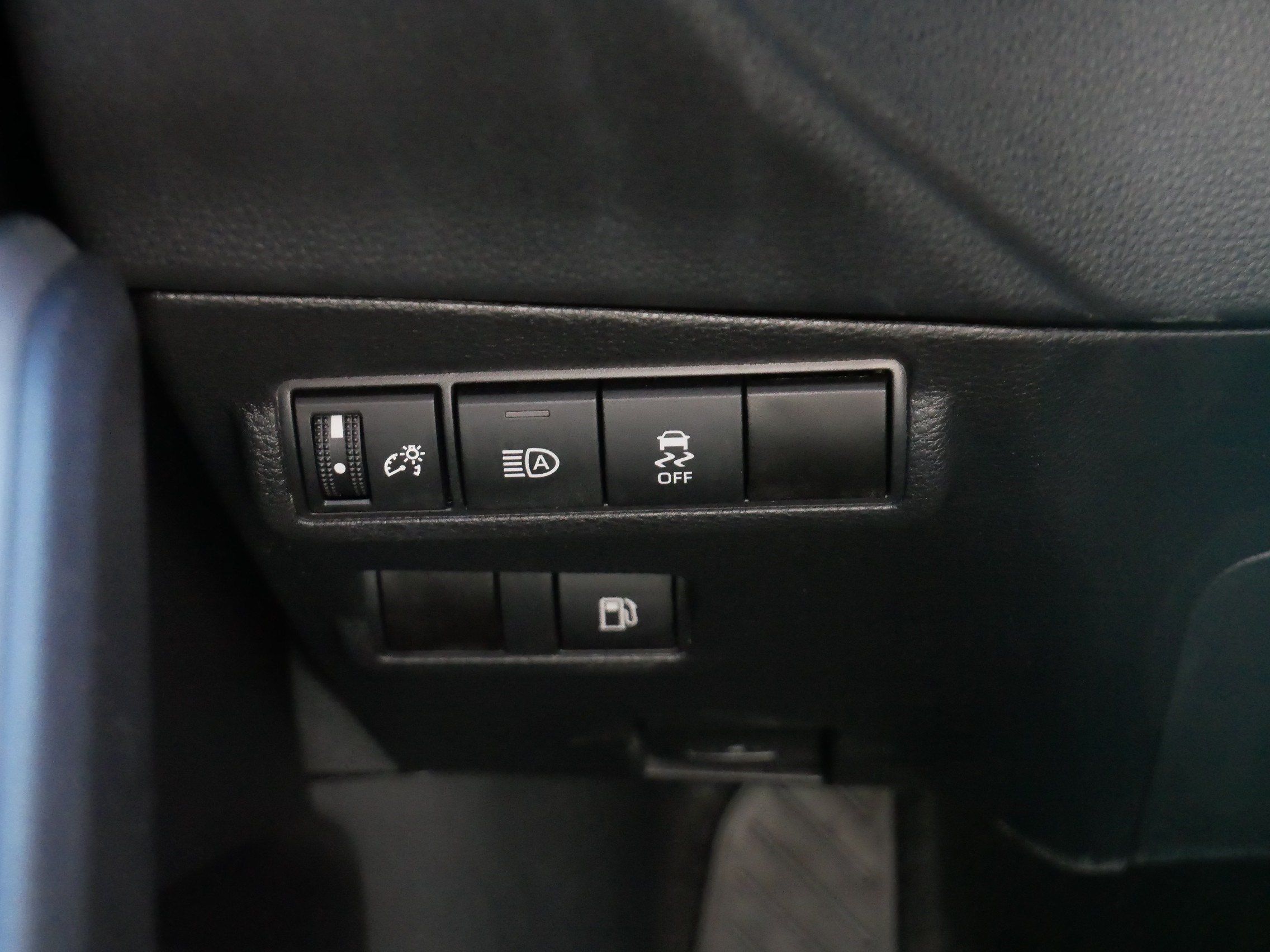 Certified 2024 Toyota Corolla Cross AWD Hybrid image 26