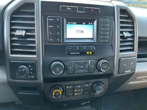 Used 2022 Ford F250 XL w/ Power Equipment Group image 15