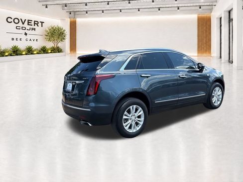 Used 2021 Cadillac XT5 Luxury w/ LPO, Floor Liner Package FWD image 11