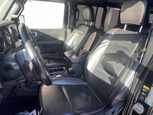 Used 2022 Jeep Wrangler Unlimited Sahara image 13