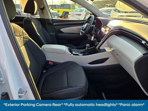 Certified 2024 Hyundai Tucson SE image 10