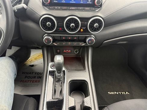 Used 2024 Nissan Sentra SV image 21