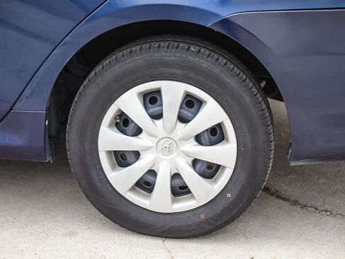 Used 2012 Toyota Corolla L FWD image 9