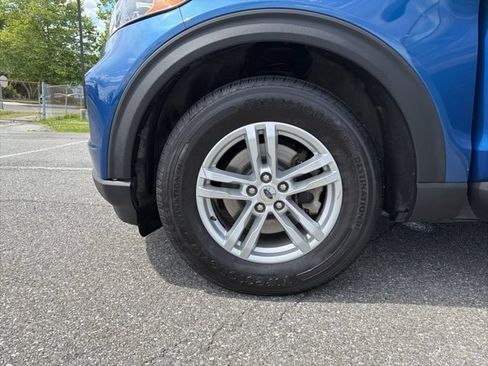 Used 2022 Ford Explorer XLT AWD/4WD image 24