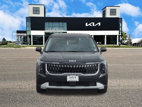 New 2026 Kia Carnival LX FWD image 3