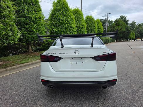 Used 2019 Nissan Altima 2.5 SR FWD image 4