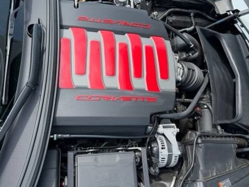 Used 2017 Chevrolet Corvette Stingray Coupe w/ Battery Protection Package RWD image 31