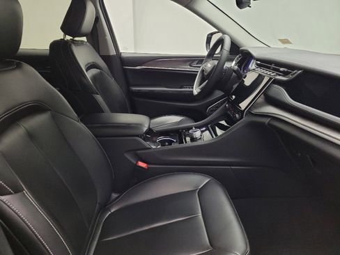 Used 2023 Jeep Grand Cherokee 4WD 4xe image 21