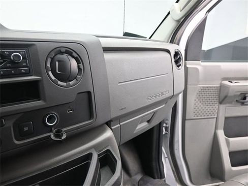 Used 2024 Ford E-350 and Econoline 350 Super Duty w/ Power Windows & Locks Group image 17