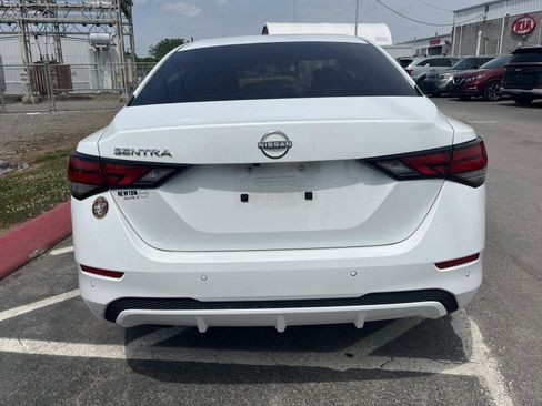 Used 2024 Nissan Sentra S FWD image 3