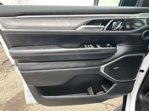 Used 2022 Jeep Wagoneer Series I image 16