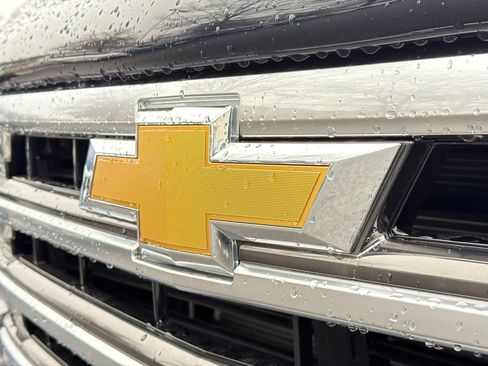 Used 2023 Chevrolet Silverado 1500 High Country image 15