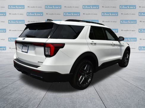 New 2026 Ford Explorer ST-Line w/ ST-Line Street Pack AWD/4WD image 13