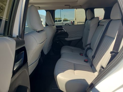 Used 2025 Mitsubishi Outlander SEL FWD image 24