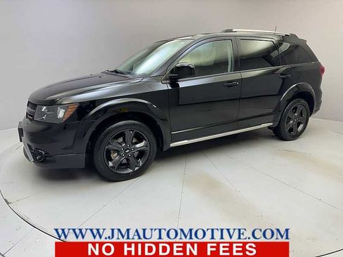 Used 2019 Dodge Journey Crossroad image 1
