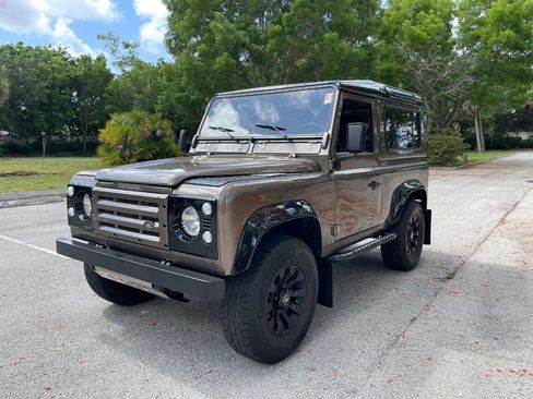 Used 1995 Land Rover Defender image 3