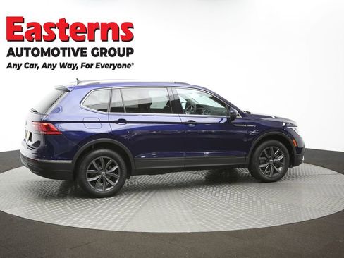 Used 2022 Volkswagen Tiguan SE image 41