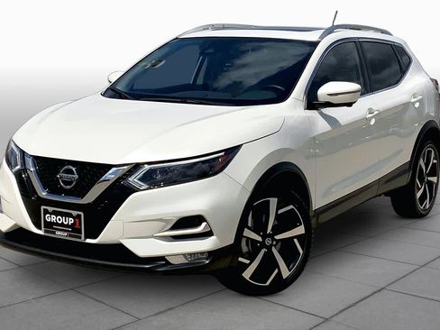 Used 2022 Nissan Rogue Sport SL w/ Premium Package FWD image 1