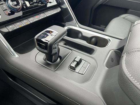 New 2026 GMC Sierra 1500 Denali w/ Denali Reserve Package image 40