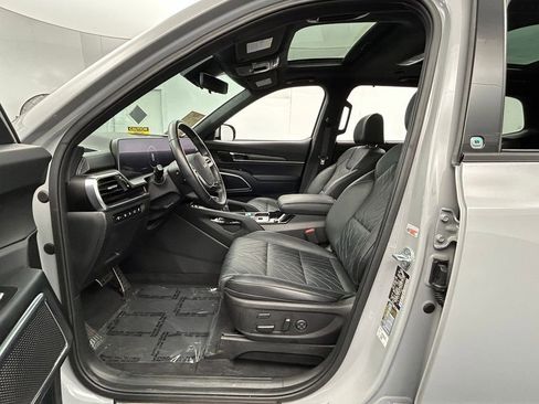Used 2024 Kia Telluride SX Prestige X-Pro AWD/4WD image 16