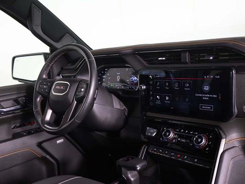 Used 2024 GMC Sierra 1500 AT4 w/ Technology Package AWD/4WD image 25