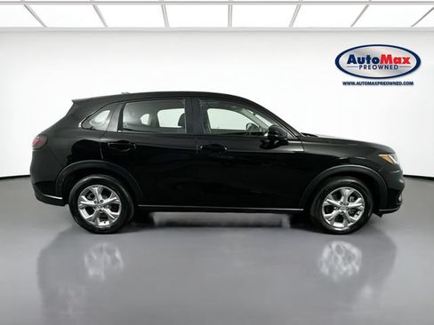 Used 2025 Honda HR-V LX image 9