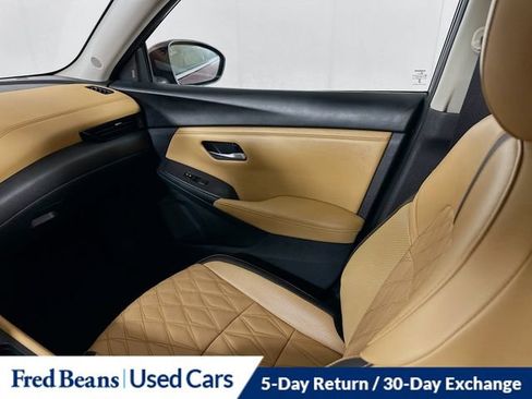 Used 2023 Nissan Sentra SV w/ SV Premium Package FWD image 28