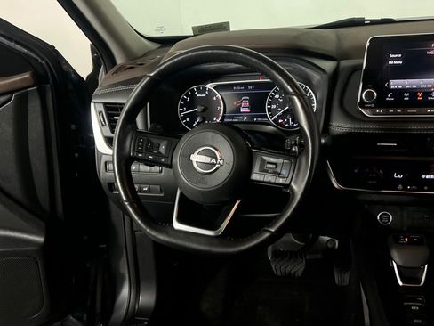 Used 2023 Nissan Rogue SV w/ SV Premium B Package image 14