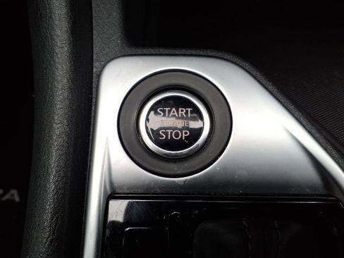 Used 2024 Nissan Sentra SV FWD image 24
