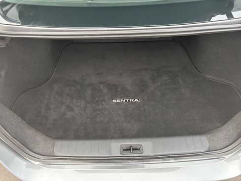 Used 2025 Nissan Sentra SV FWD image 28