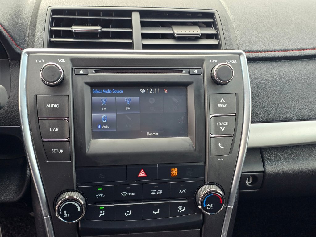 Used 2017 Toyota Camry SE FWD image 15