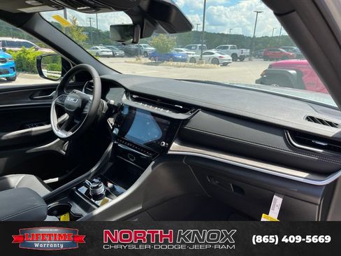 New 2026 Jeep Grand Cherokee L Limited AWD/4WD image 29