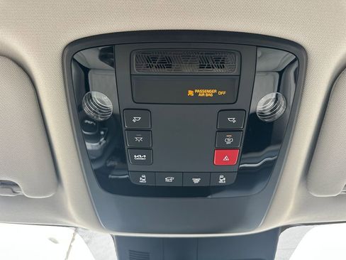 New 2026 Kia Carnival EX FWD image 36