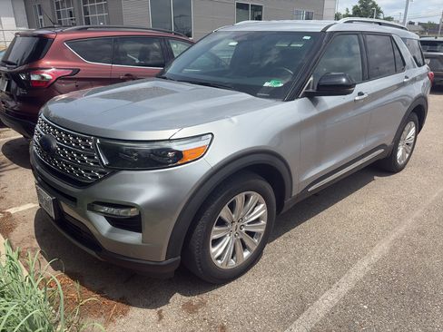Used 2020 Ford Explorer Limited AWD/4WD image 8
